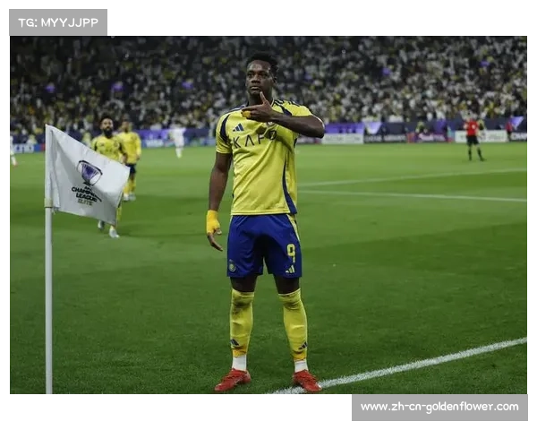 桑德菲杰客场连败跌入降级区 主帅更衣室痛哭视频曝光引热议